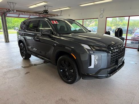 Used 2025 Hyundai Palisade XRT AWD/4WD image 1