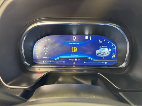 Used 2022 Chevrolet Tahoe RST w/ Luxury Package image 25