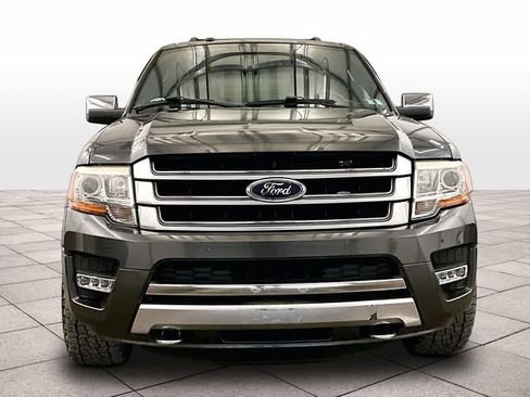 Used 2017 Ford Expedition Platinum AWD/4WD image 3