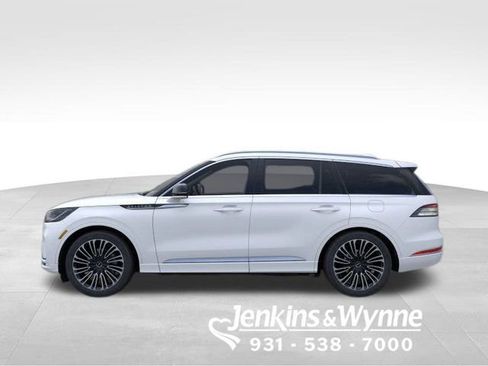 New 2026 Lincoln Aviator Black Label w/ Dynamic Handling Package image 3