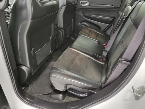Used 2022 Jeep Grand Cherokee Laredo X AWD/4WD image 22