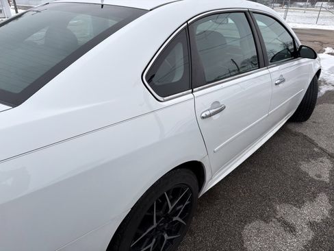 Used 2012 Chevrolet Impala LTZ image 9
