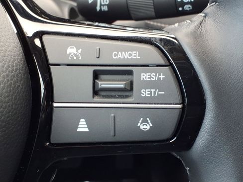 Used 2026 Honda HR-V EX-L image 33