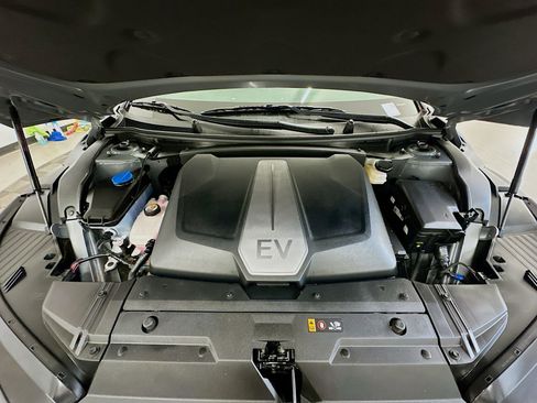 Used 2024 Kia EV6 Wind w/ Wind Technology Package AWD/4WD image 35