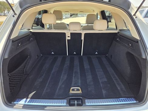 Used 2022 Mercedes-Benz GLC 300 w/ Premium Package Lite image 29