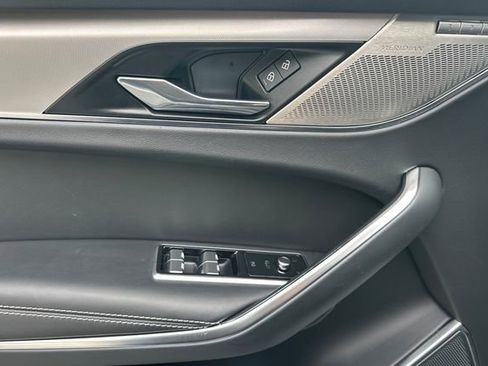 Certified 2024 Jaguar F-PACE R-Dynamic S image 10