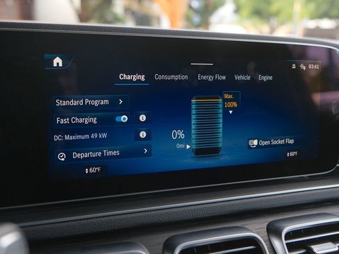 Used 2025 Mercedes-Benz GLE 450e 4MATIC image 25