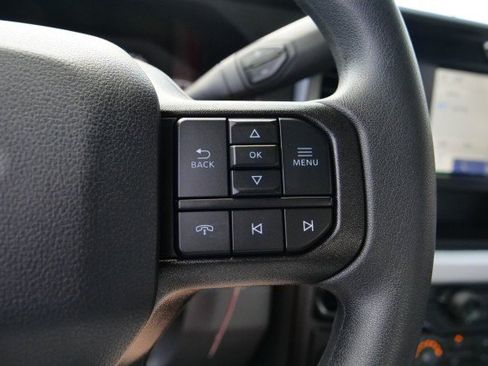 Used 2025 Ford F250 XL RWD image 17