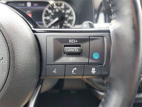 Used 2022 Nissan Pathfinder SL image 28