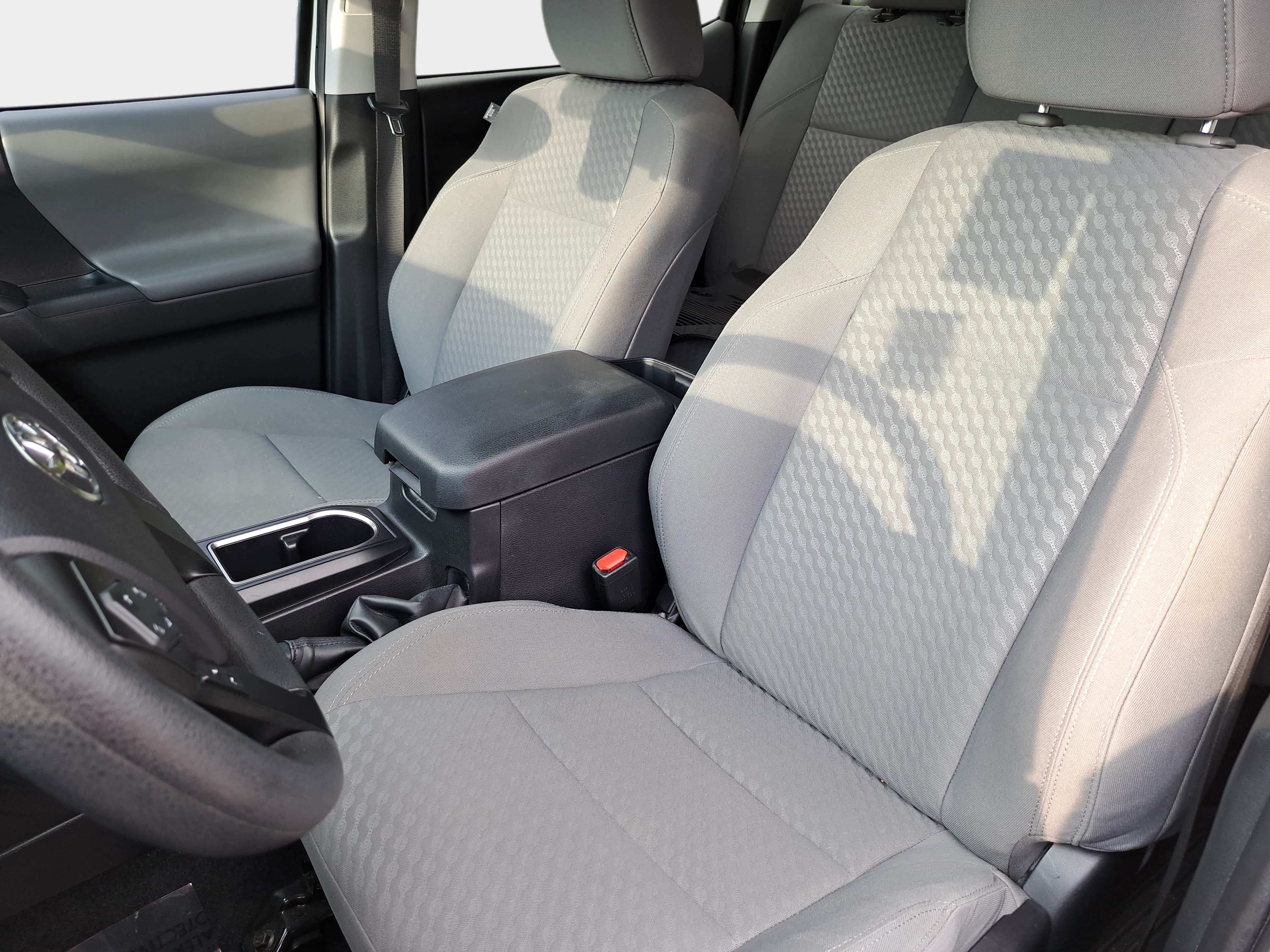 Used 2022 Toyota Tacoma SR AWD/4WD image 14