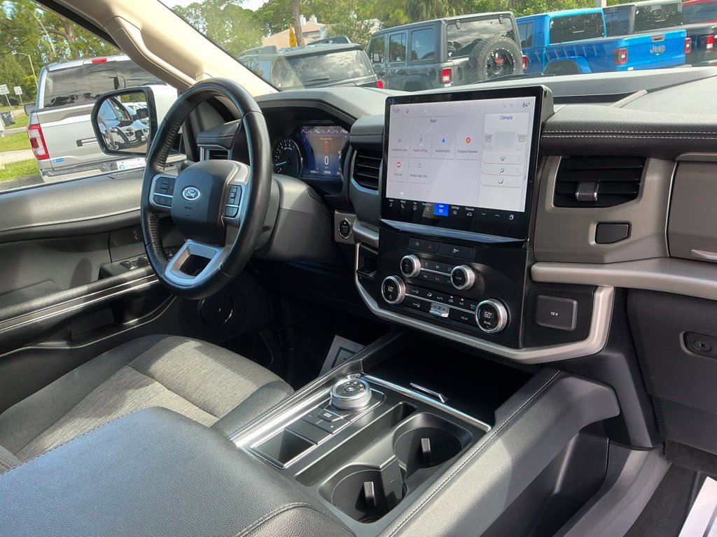 Certified 2024 Ford Expedition Max XLT RWD image 15