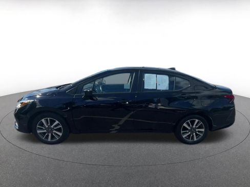 Used 2025 Nissan Versa SV FWD image 9