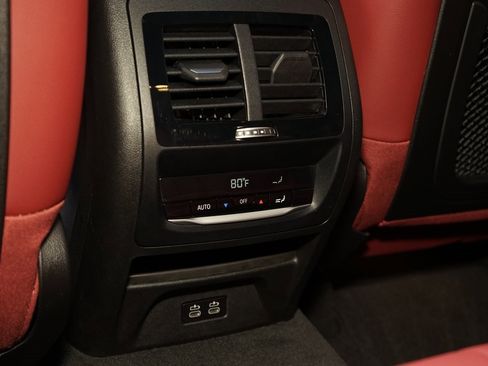 Used 2024 BMW X3 M40i w/ Premium Package image 21