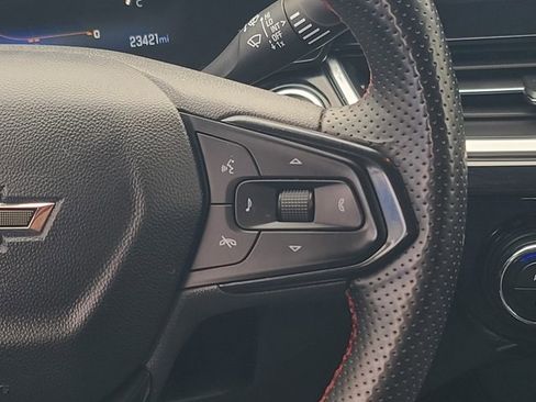 Used 2024 Chevrolet Trax RS w/ Sunroof Package image 23