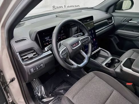 Used 2025 GMC Terrain Elevation AWD/4WD image 10