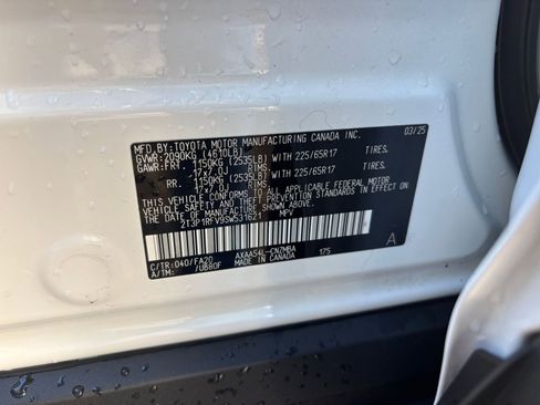 Used 2025 Toyota RAV4 XLE image 39