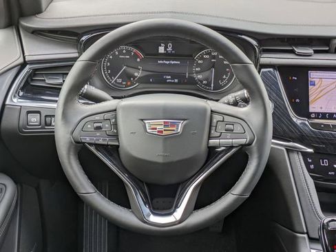 New 2025 Cadillac XT6 Premium Luxury image 10