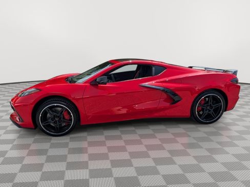 Used 2023 Chevrolet Corvette Stingray Premium Cpe w/ Z51 Performance Package RWD image 2