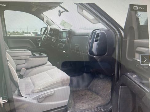 Used 2017 Chevrolet Silverado 2500 W/T AWD/4WD image 5
