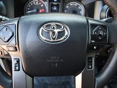 Certified 2023 Toyota Tacoma TRD Off-Road w/ TRD Premium Off Road Package AWD/4WD image 31