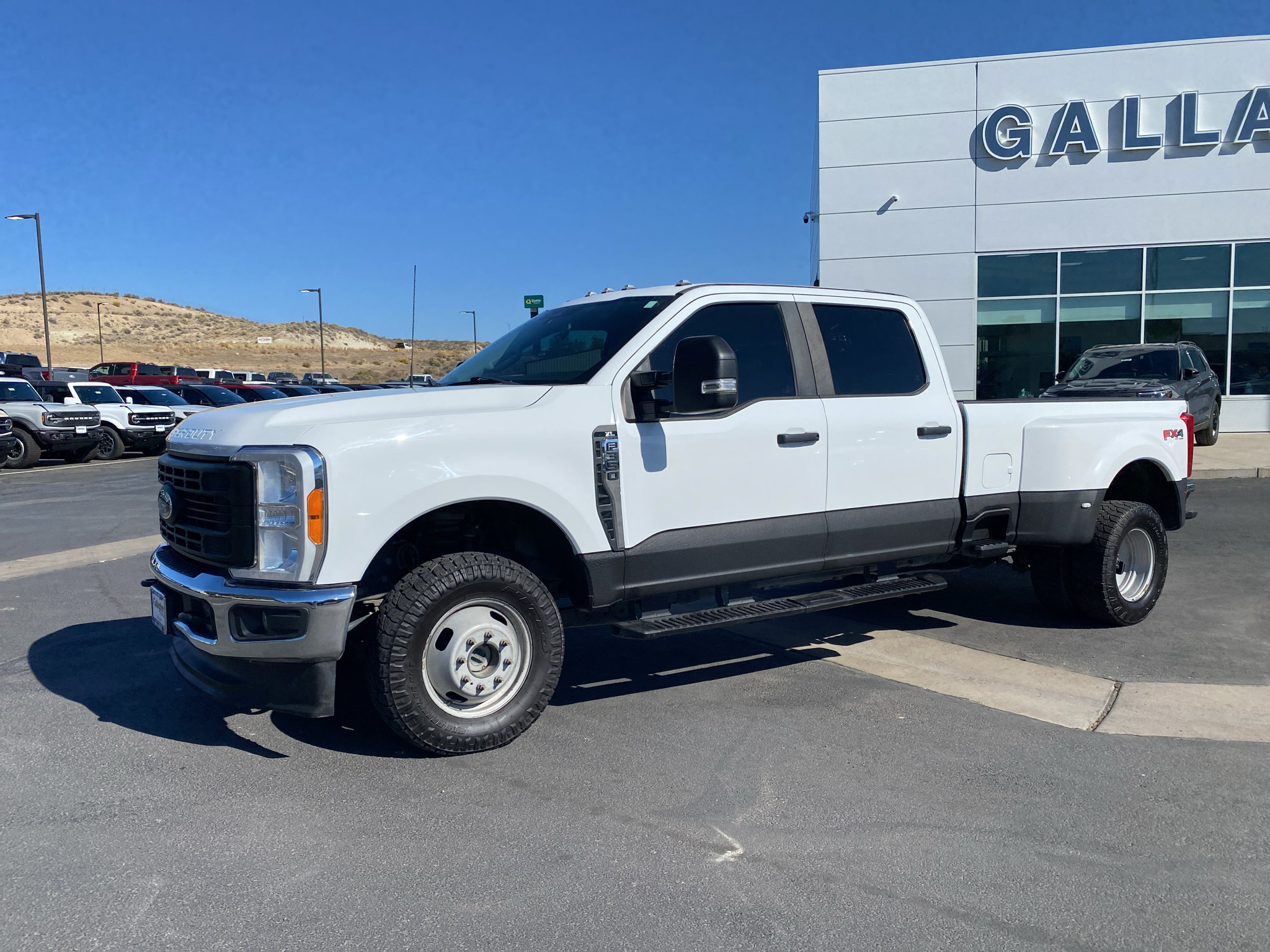 Used 2023 Ford F350 XL w/ FX4 Off-Road Package AWD/4WD image 30