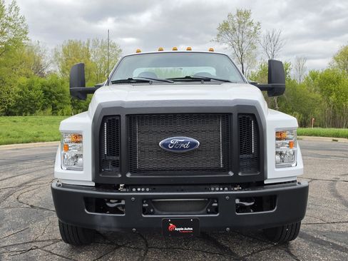 Used 2023 Ford F650 2WD Regular Cab Super Duty image 8