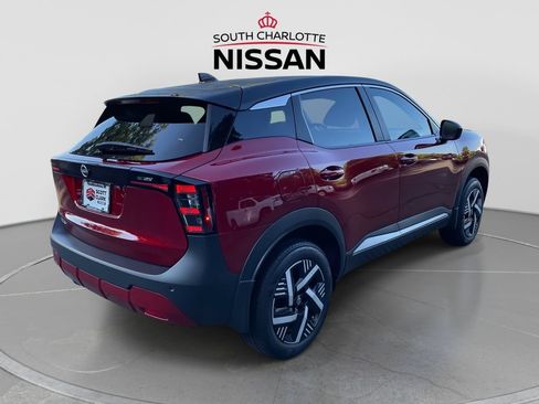 Used 2025 Nissan Kicks SV FWD image 6