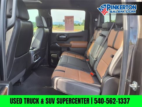 Used 2022 Chevrolet Silverado 1500 High Country w/ Technology Package image 14