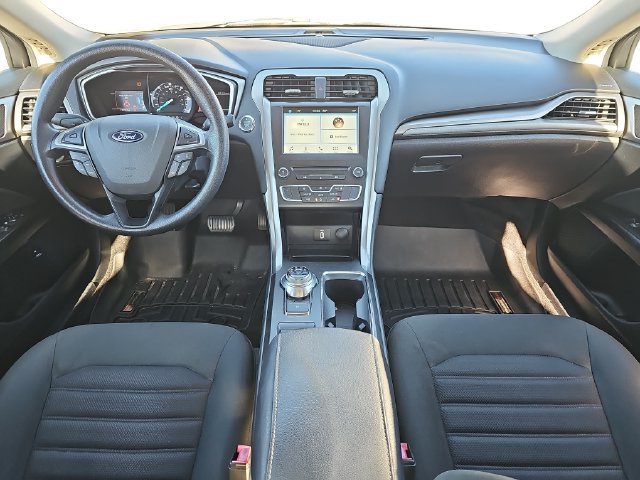 Used 2018 Ford Fusion SE FWD image 9
