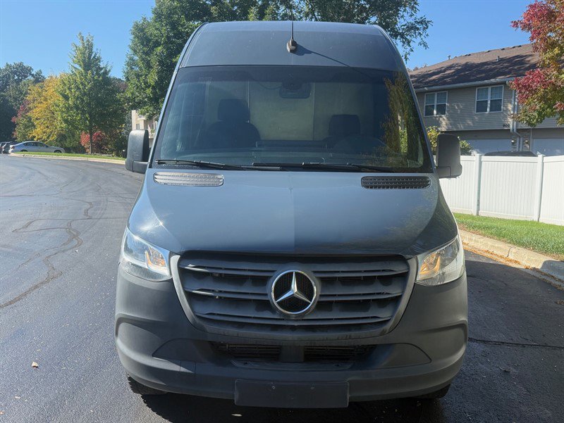 Used 2019 Mercedes-Benz Sprinter 144 image 11