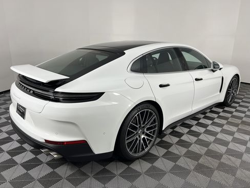 Used 2025 Porsche Panamera 4 image 13