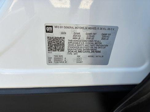 Used 2024 GMC Terrain SLE FWD image 27