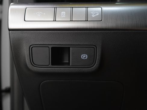 Certified 2026 Hyundai Kona SEL Premium AWD/4WD image 27