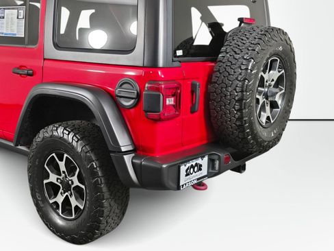 Used 2021 Jeep Wrangler Unlimited Rubicon AWD/4WD image 16