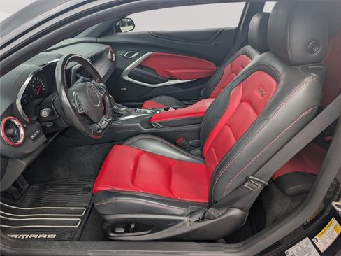 Used 2020 Chevrolet Camaro SS RWD image 15