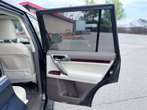 Used 2019 Lexus GX 460 Premium w/ Premium Package AWD/4WD image 21