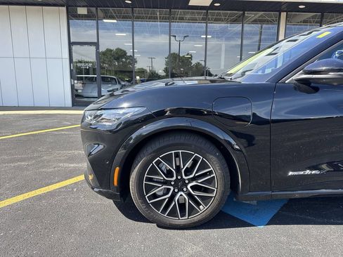 Used 2024 Ford Mustang Mach-E Premium AWD/4WD image 19