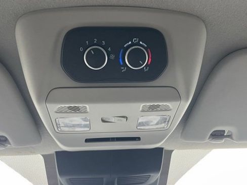 Used 2023 Ford Transit 350 XLT image 21