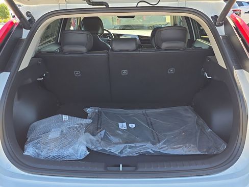 New 2026 Kia Niro Wind image 10