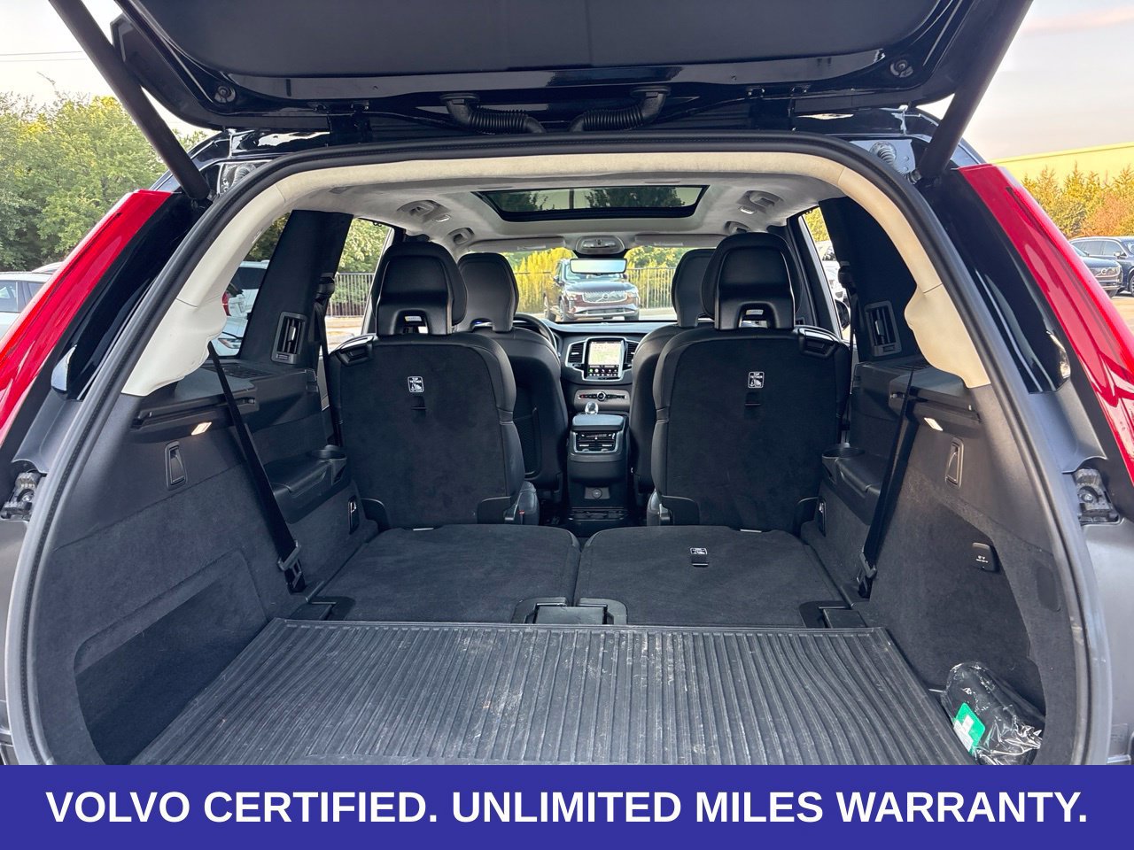 Certified 2025 Volvo XC90 B6 Ultra w/ Lounge Package AWD/4WD image 12