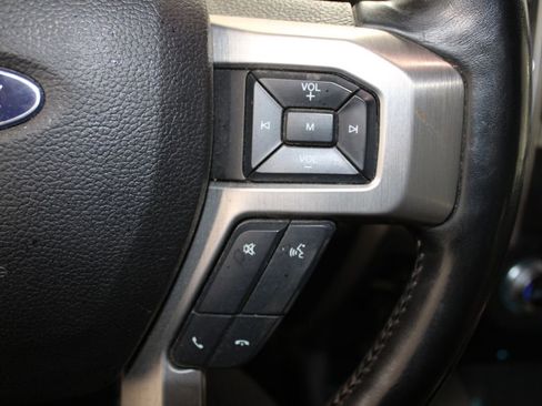 Used 2020 Ford F250 Platinum image 24