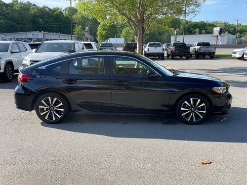 Used 2024 Honda Civic EX-L image 9