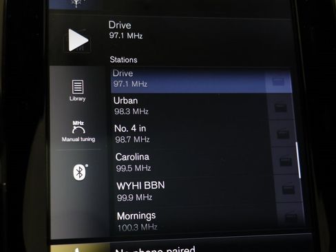 Used 2018 Volvo XC90 T5 Momentum w/ Convenience Package image 9