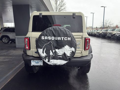 New 2025 Ford Bronco Badlands image 12