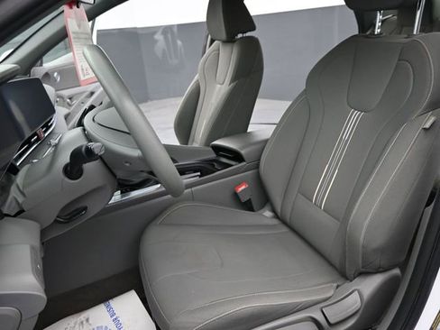 Used 2024 Hyundai Elantra SEL image 11