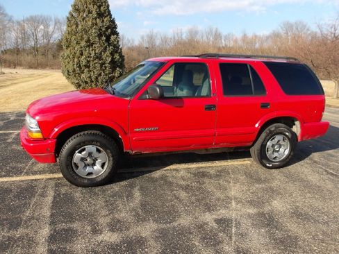 Used 2002 Chevrolet Blazer LS w/ Preferred Equipment Group image 8