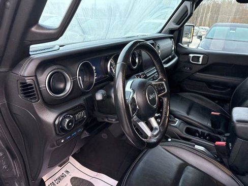 Used 2021 Jeep Wrangler Unlimited Sahara w/ Dual Top Group AWD/4WD image 16