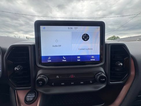 Used 2022 Ford Bronco Sport Outer Banks w/ Tech Package AWD/4WD image 27