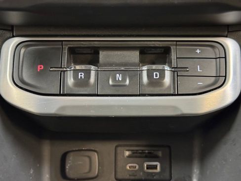 Used 2021 GMC Acadia SLT FWD image 40