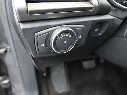 Used 2018 Ford Fusion SE image 14